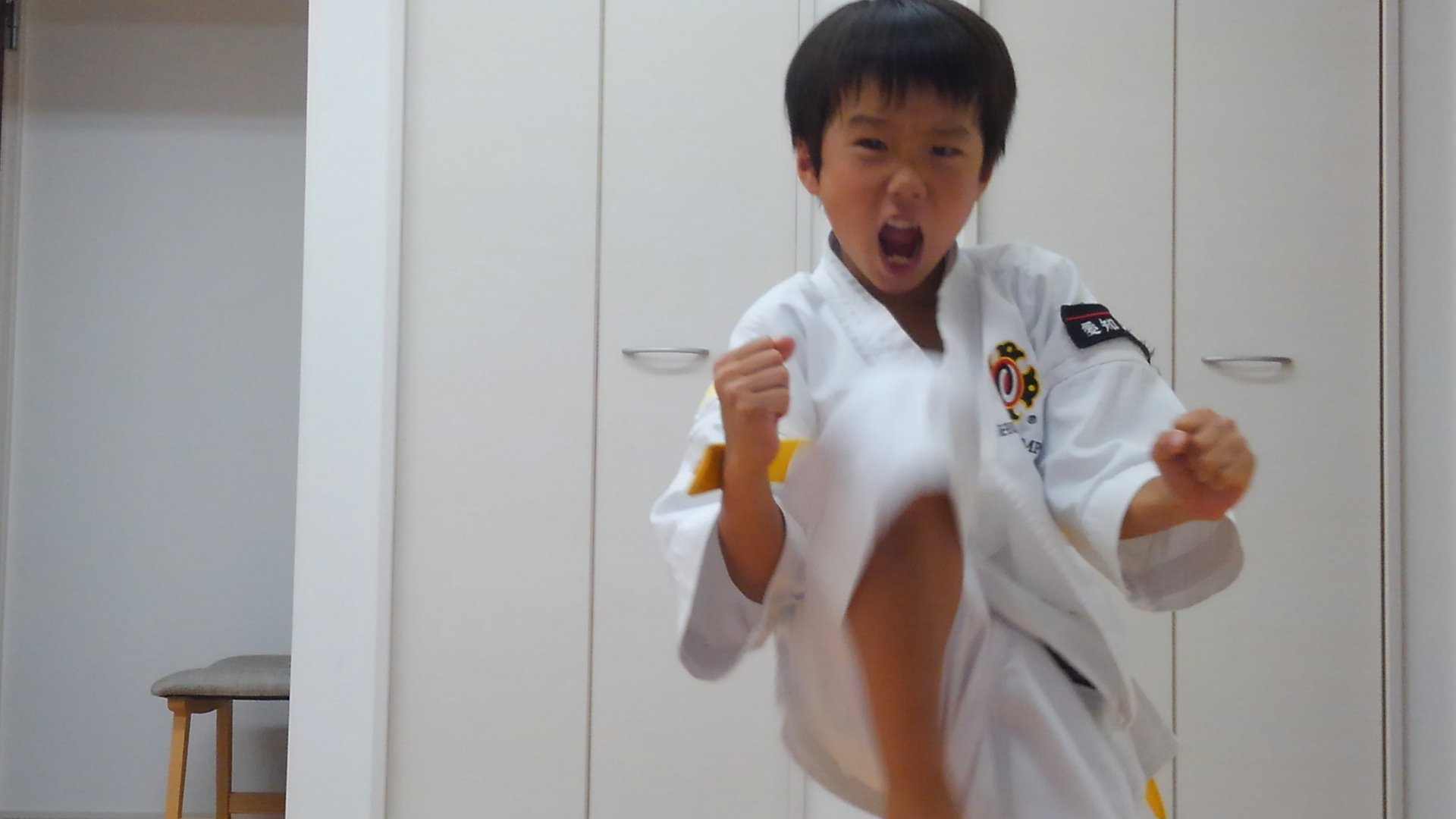 笑顔で挨拶ができる。相手を思いやり自分を信じて挑戦できる人に